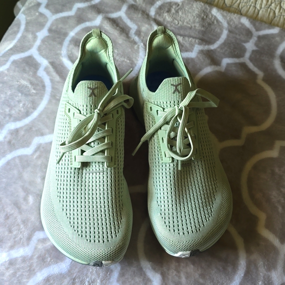 Flux Adapt Runner Size 8 Calcite Green